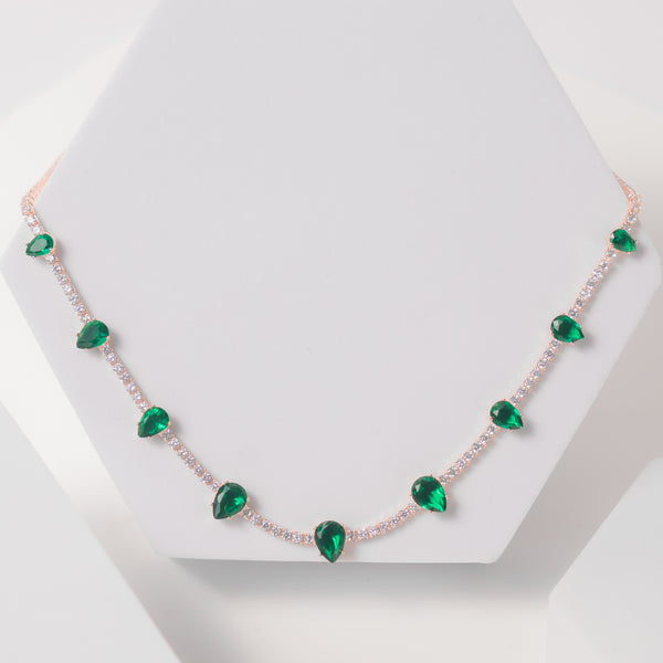 Emerald-hued Tennis necklace