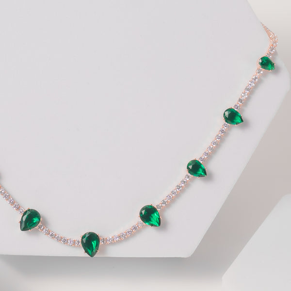 Emerald-hued Tennis necklace